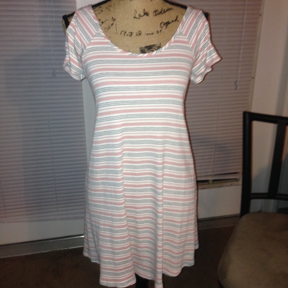 Soprano striped pink gray and white dress